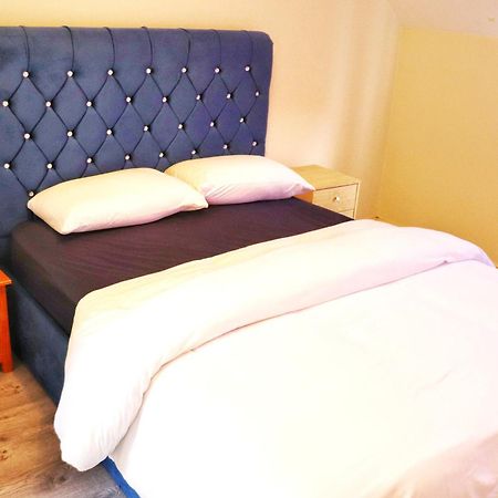 Deluxe Dwelling - 15 Mins From Cork City/Airport Lägenhet Exteriör bild
